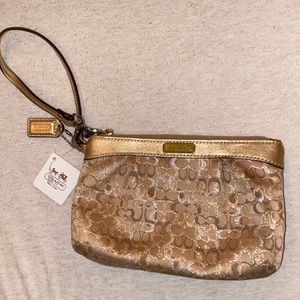 BRAND NEW!! Coach Wristlet